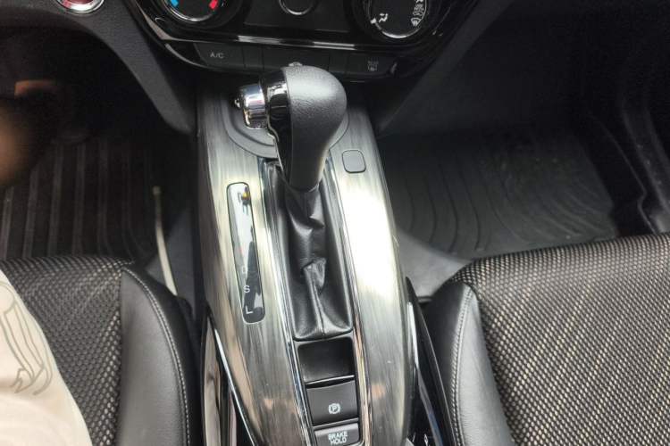 Used Honda XR-V 2017 1.8L EXi CVT Comfort Version Gear Lever