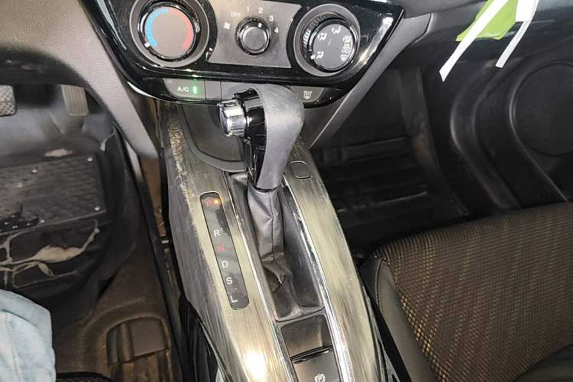 Used Honda XR-V 2017 1.5L LXi CVT Classic Edition Gear Lever