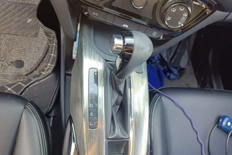 Used Honda XR-V 2017 1.5L LXi CVT Classic Edition Gear Lever