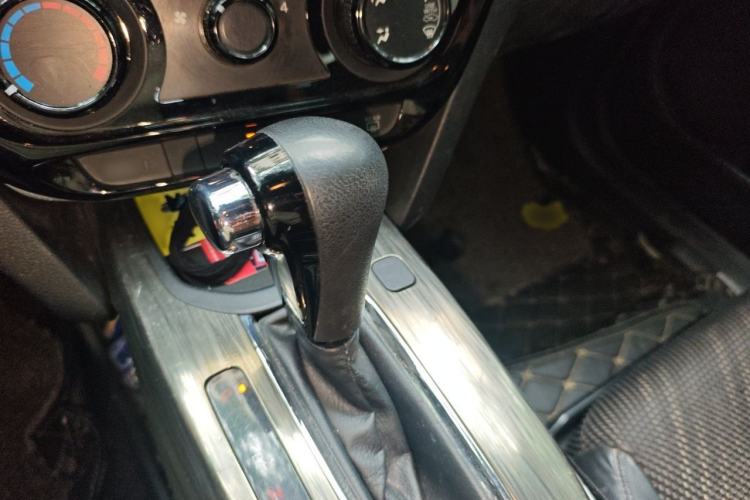 Used Honda XR-V 2017 1.5L LXi CVT Classic Edition Gear Lever