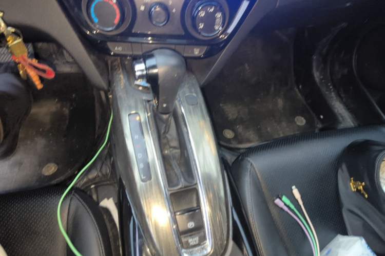 Used Honda XR-V 2017 1.5L LXi CVT Classic Edition Gear Lever