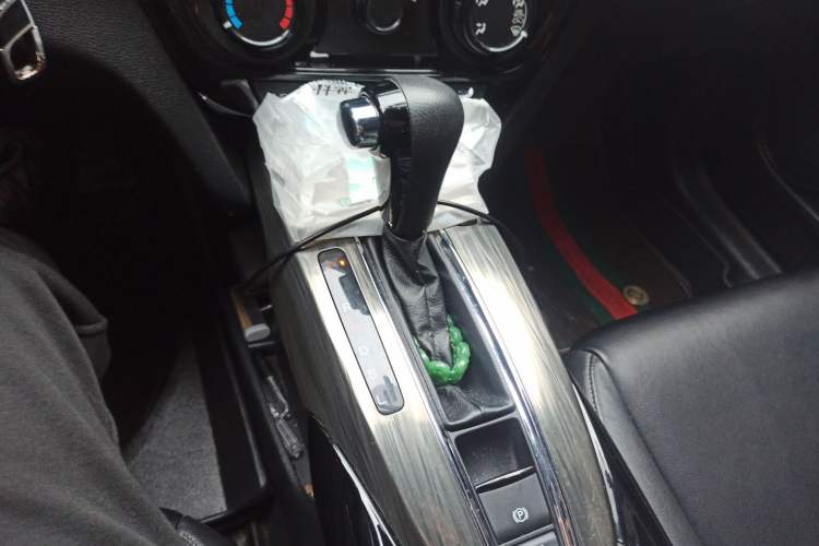 Used Honda XR-V 2017 1.5L LXi CVT Classic Edition Gear Lever