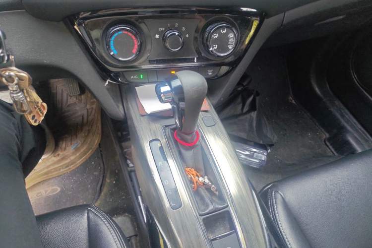 Used Honda XR-V 2017 1.5L LXi CVT Classic Edition Gear Lever
