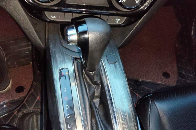Used Honda XR-V 2017 1.8L EXi CVT Comfort Version Gear Lever