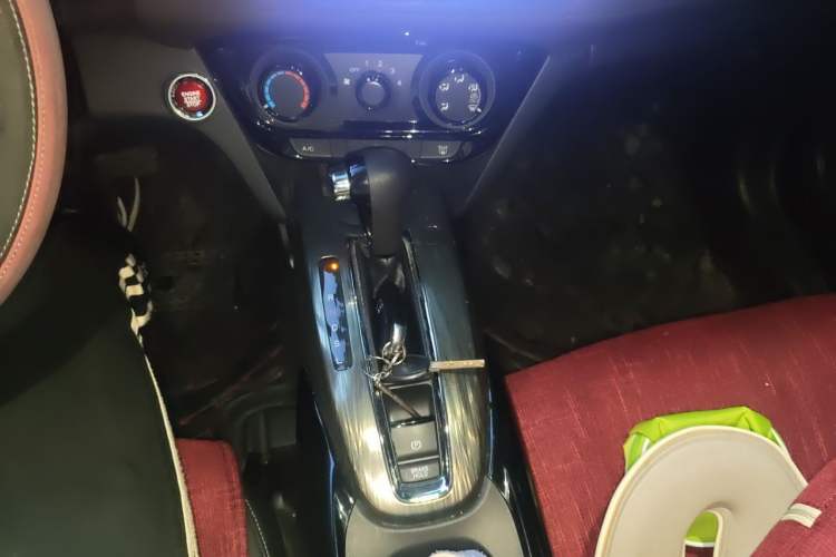 Used Honda XR-V 2017 1.8L EXi CVT Comfort Version Gear Lever