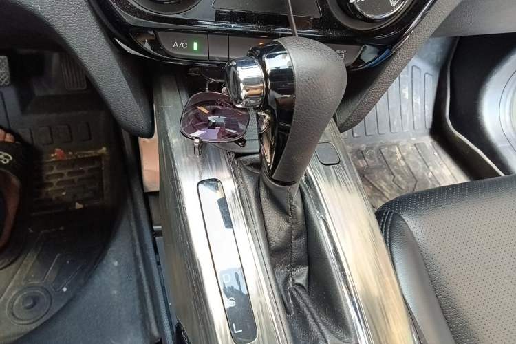 Used Honda XR-V 2017 1.5L LXi CVT Classic Edition Gear Lever