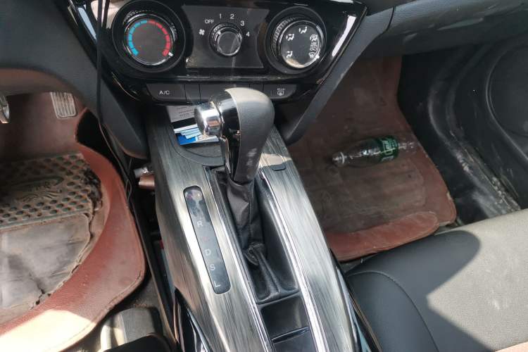 Used Honda XR-V 2017 1.5L LXi CVT Classic Edition Gear Lever