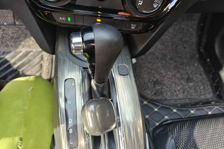 Used Honda XR-V 2017 1.8L EXi CVT Comfort Version Gear Lever