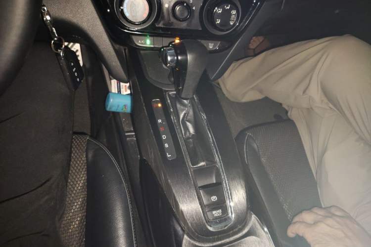 Used Honda XR-V 2017 1.5L LXi CVT Classic Edition Gear Lever