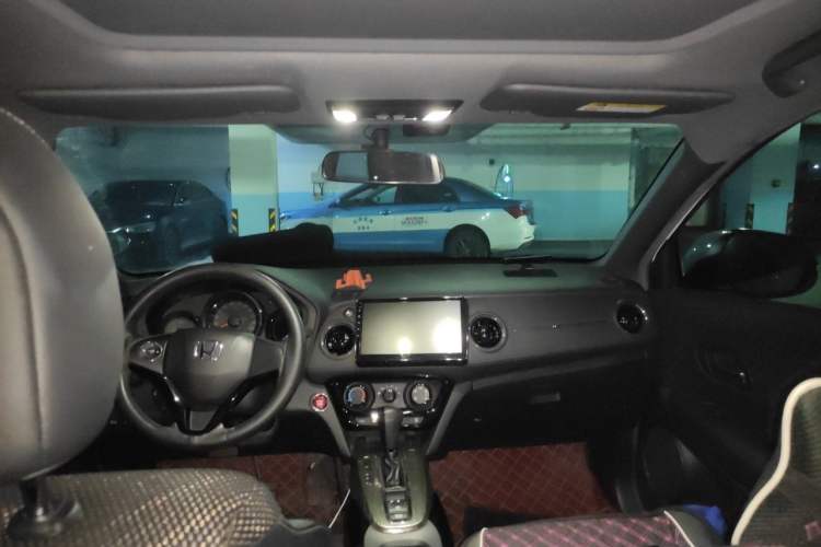 Used Honda XR-V 2017 1.8L EXi CVT Comfort Version Headliner