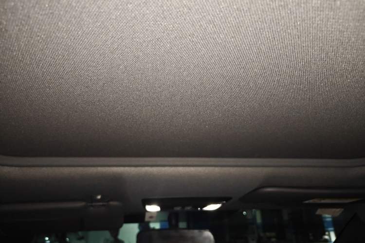 Used Honda XR-V 2017 1.8L EXi CVT Comfort Version Headliner