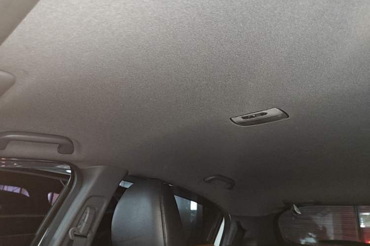 Used Honda XR-V 2017 1.5L LXi CVT Classic Edition Headliner