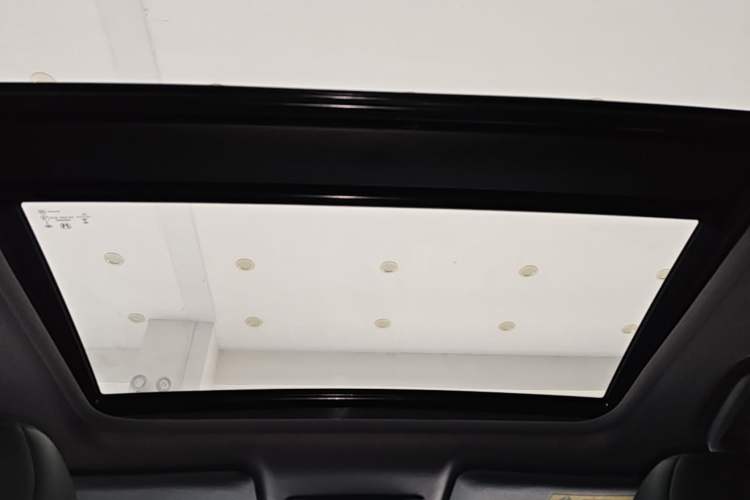 Used Honda XR-V 2017 1.8L EXi CVT Comfort Version Headliner