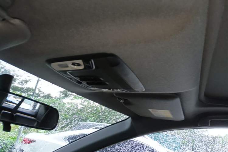 Used Honda XR-V 2017 1.8L EXi CVT Comfort Version Headliner