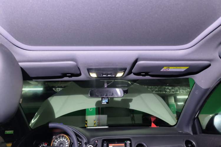 Used Honda XR-V 2017 1.8L EXi CVT Comfort Version Headliner