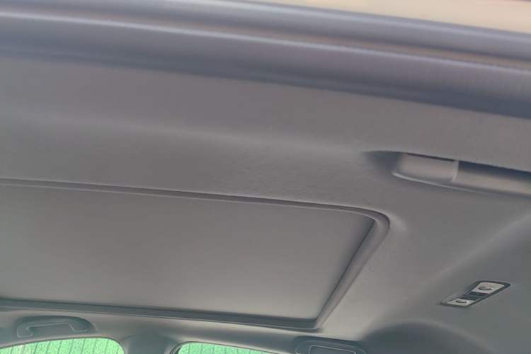 Used Honda XR-V 2017 1.8L EXi CVT Comfort Version Headliner