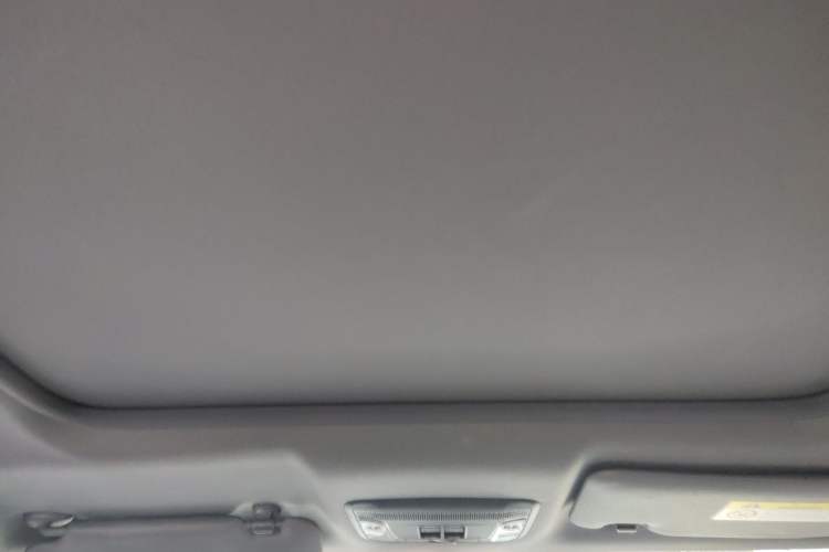 Used Honda XR-V 2017 1.8L EXi CVT Comfort Version Headliner