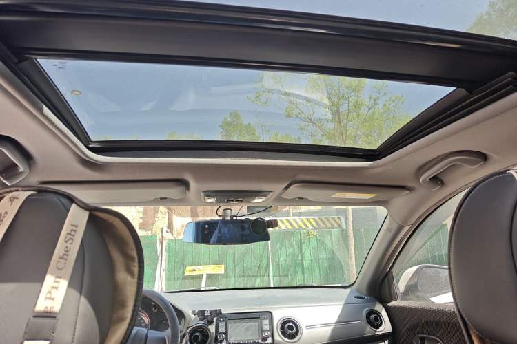 Used Honda XR-V 2017 1.8L EXi CVT Comfort Version Headliner