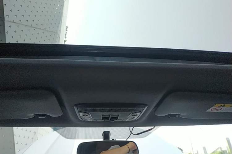 Used Honda XR-V 2017 1.8L EXi CVT Comfort Version Headliner