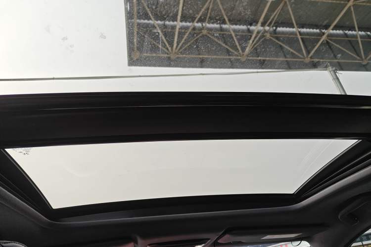 Used Honda XR-V 2017 1.8L EXi CVT Comfort Version Headliner