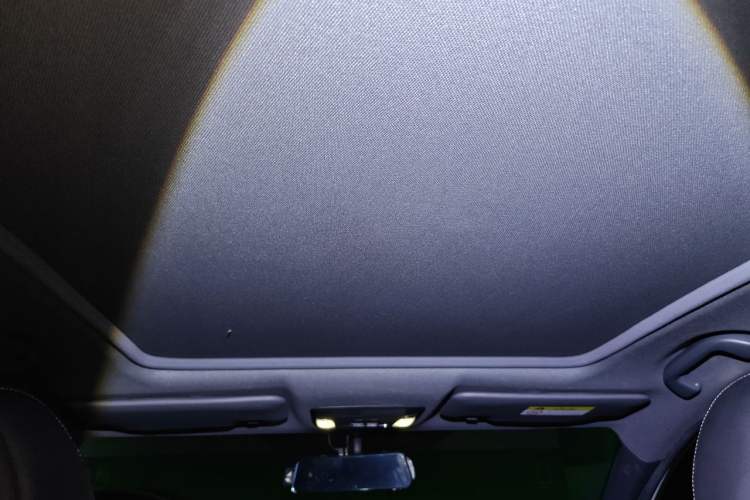 Used Honda XR-V 2017 1.8L EXi CVT Comfort Version Headliner