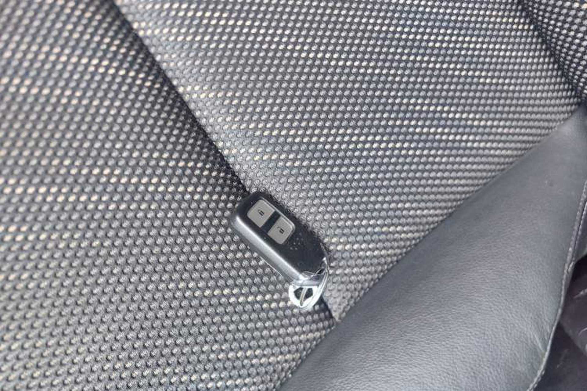 Used Honda XR-V 2017 1.8L EXi CVT Comfort Version Interior 1