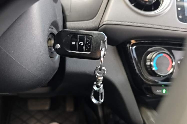Used Honda XR-V 2017 1.5L LXi CVT Classic Edition Interior 1