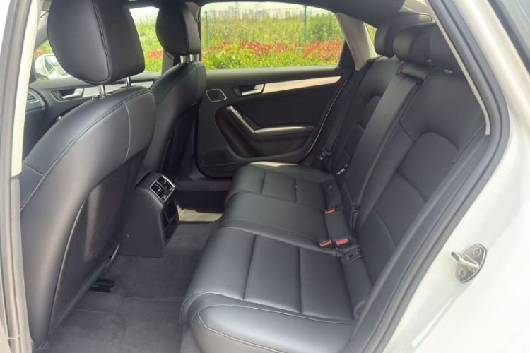 Used Honda XR-V 2017 1.8L VTi CVT Luxury Edition Interior 1