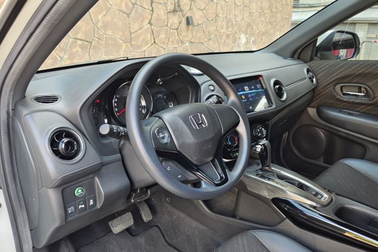 Used Honda XR-V 2017 1.5L LXi CVT Classic Edition Interior 12