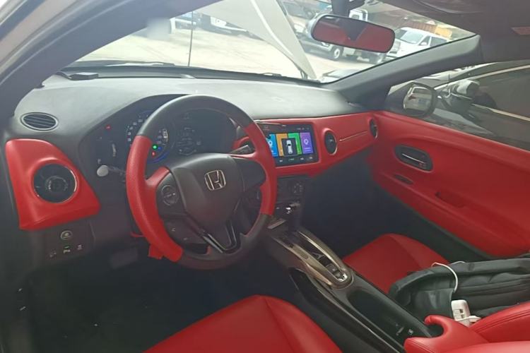 Used Honda XR-V 2017 1.5L LXi CVT Classic Edition Interior 2