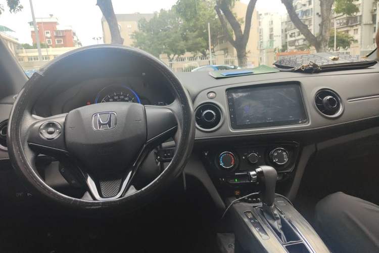 Used Honda XR-V 2017 1.5L LXi CVT Classic Edition Interior 2