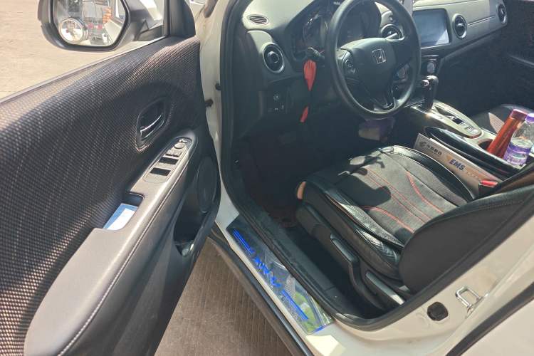 Used Honda XR-V 2017 1.8L EXi CVT Comfort Version Interior 3