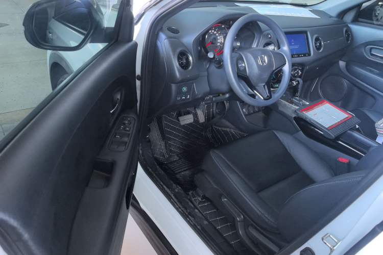 Used Honda XR-V 2017 1.8L EXi CVT Comfort Version Interior 3