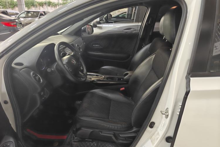 Used Honda XR-V 2017 1.5L LXi CVT Classic Edition Interior 3