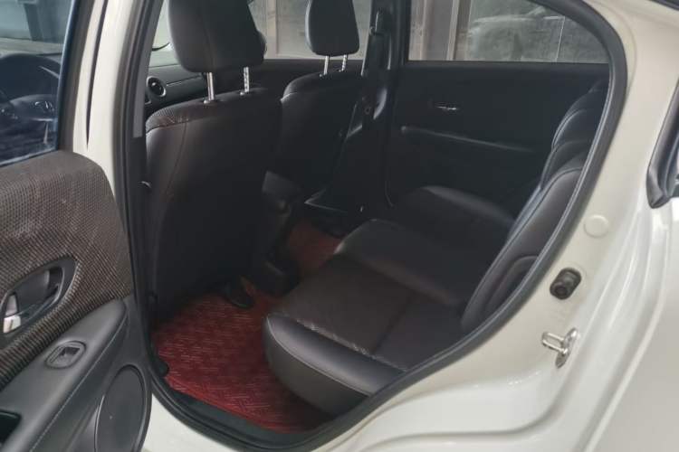 Used Honda XR-V 2017 1.5L LXi CVT Classic Edition Interior 3