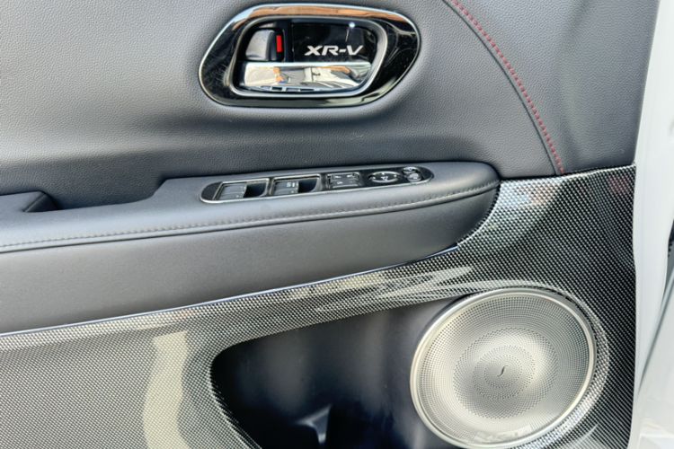 Used Honda XR-V 2017 1.8L VTi CVT Luxury Edition Interior 4