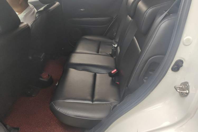Used Honda XR-V 2017 1.5L LXi CVT Classic Edition Interior 4