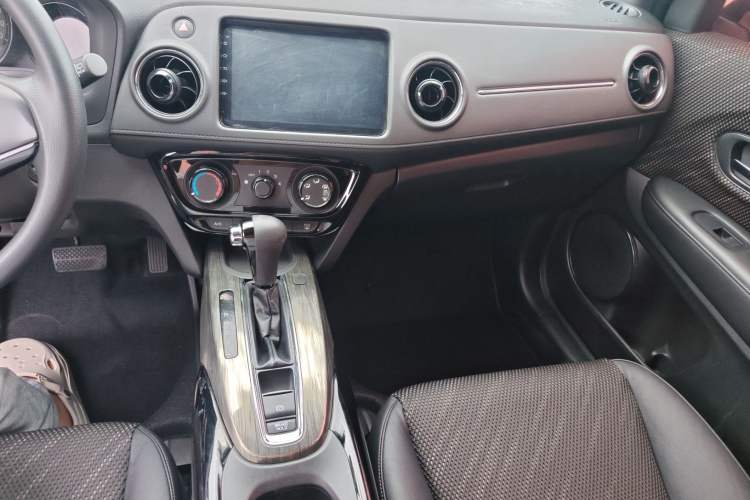 Used Honda XR-V 2017 1.5L LXi CVT Classic Edition Interior 4