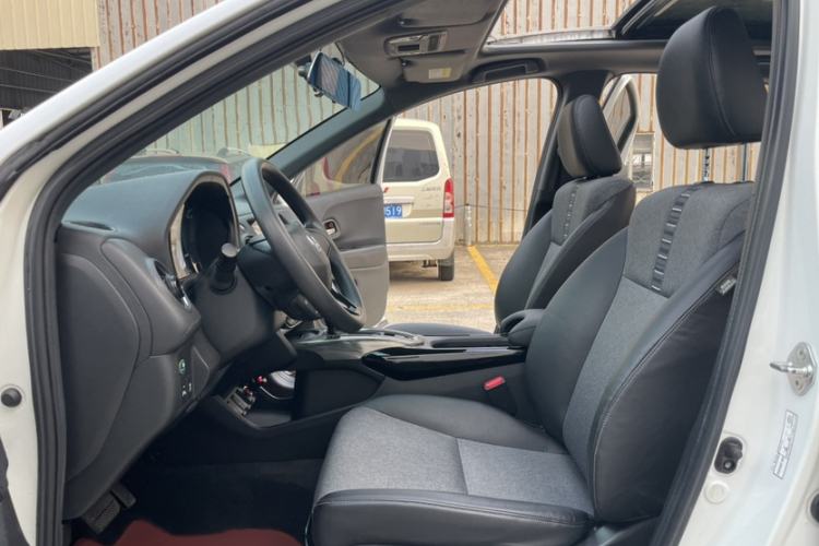 Used Honda XR-V 2017 1.8L EXi CVT Comfort Version Interior 4
