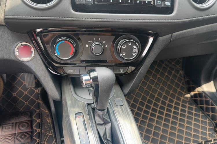 Used Honda XR-V 2017 1.8L EXi CVT Comfort Version Interior 5