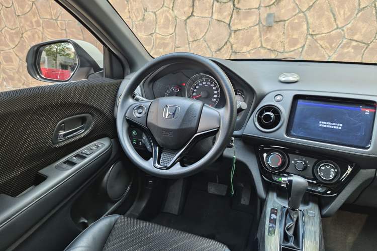 Used Honda XR-V 2017 1.5L LXi CVT Classic Edition Interior 7