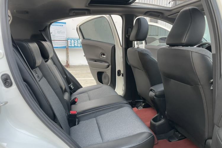 Used Honda XR-V 2017 1.8L EXi CVT Comfort Version Interior 8