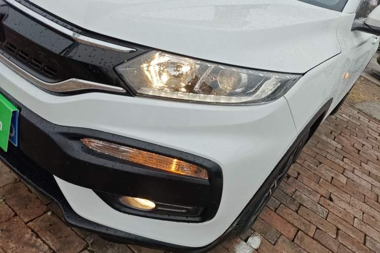 Used Honda XR-V 2017 1.8L EXi CVT Comfort Version Left Front Headlight