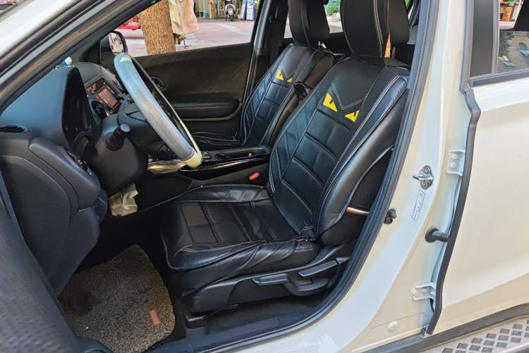 Used Honda XR-V 2017 1.8L EXi CVT Comfort Version Left Front Seat