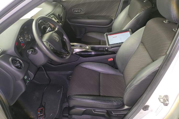 Used Honda XR-V 2017 1.5L LXi CVT Classic Edition Left Front Seat