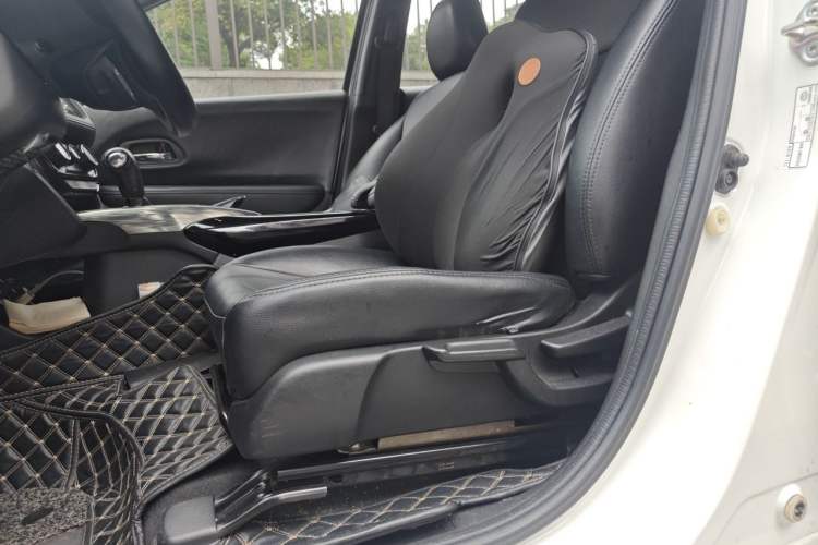 Used Honda XR-V 2017 1.8L EXi CVT Comfort Version Left Front Seat