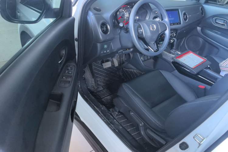 Used Honda XR-V 2017 1.8L EXi CVT Comfort Version Left Front Seat