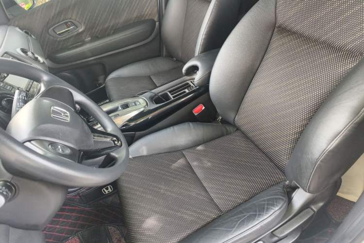 Used Honda XR-V 2017 1.8L EXi CVT Comfort Version Left Front Seat