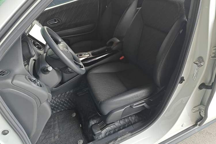 Used Honda XR-V 2017 1.5L LXi CVT Classic Edition Left Front Seat