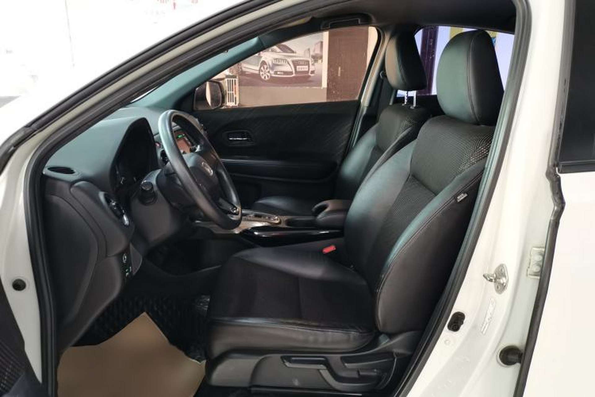 Used Honda XR-V 2017 1.5L LXi CVT Classic Edition Left Front Seat